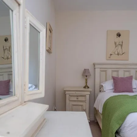 Holiday home Crabtree